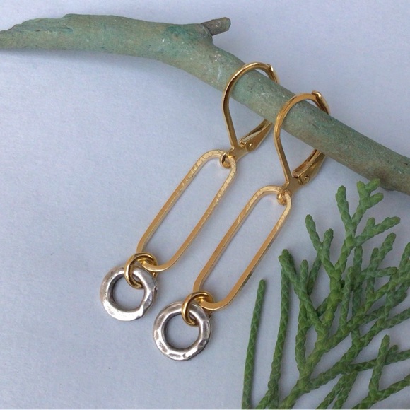 Sundance Charm Gold Link Dangle Earrings - Picture 5 of 10